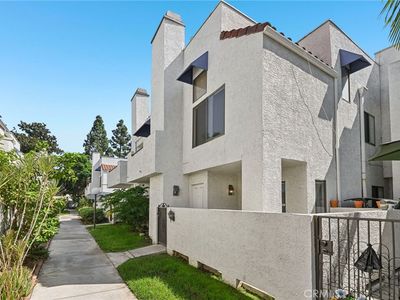 Property at 602 Park Shadow Ct, Baldwin Park, CA