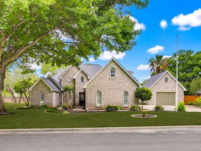 2206 South Abbey Loop