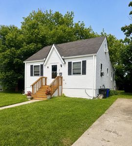 Property at 19 Lenox Pl, Freeport, NY