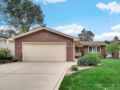 9544 Hawthorne Dr