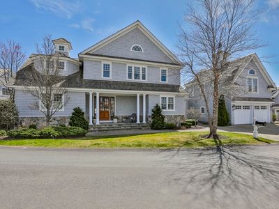 5 Coastline Dr
