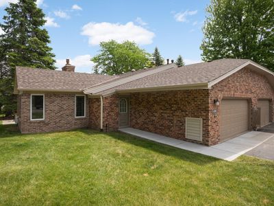 4509 Redwood Cir