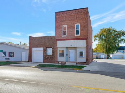 106 N Main St