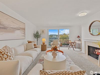 2253 Gilman Drive W #104