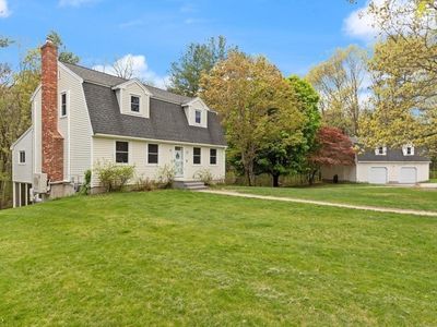 8 Matthew Ln