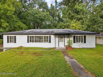 230 Hillside Dr