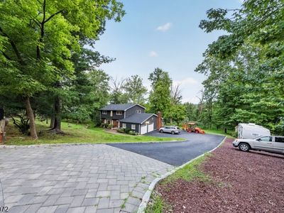 57 Longview Dr
