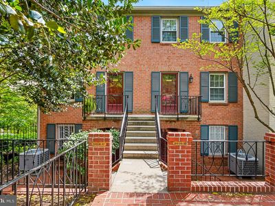 1616 Beekman Pl NW APT A