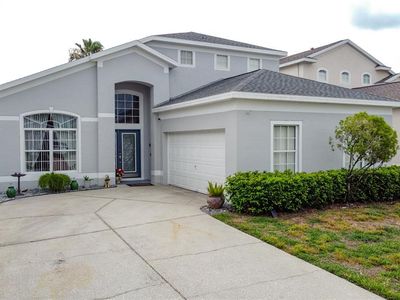 208 Castlemain Cir