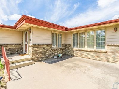 Property at 1327 Hiawatha Trl, Sioux City, IA