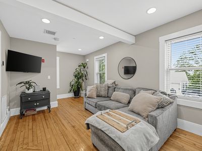 5 Russell St APT 4