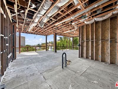 1688 Sunset Plaza Dr