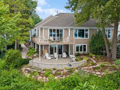 2928 Pelican Point Cir