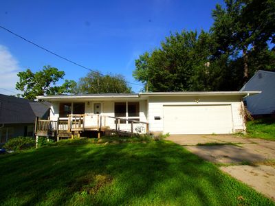 Property at 708 15th St, Bettendorf, IA
