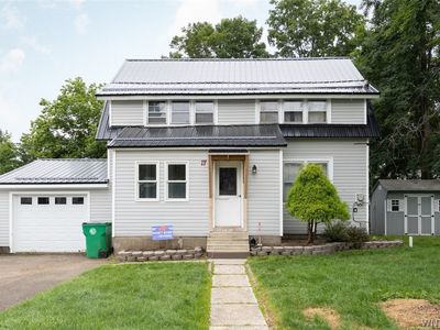 17 Maple Ave