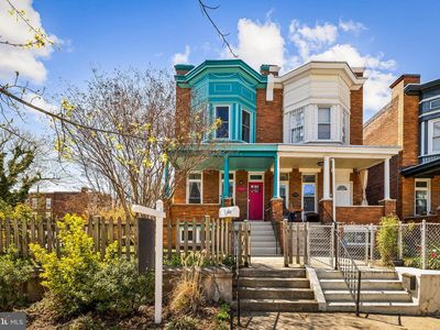 2500 Brookfield Ave