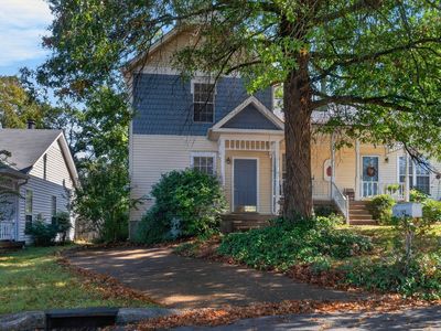 142 Champney Ct