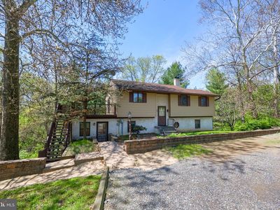 242 Skyview Ln
