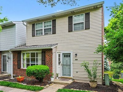 492 Maple Circle Dr
