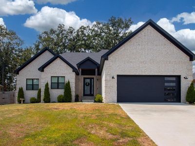 877 Oak Forest Cir