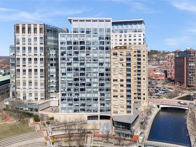 200 Exchange St Unit 812