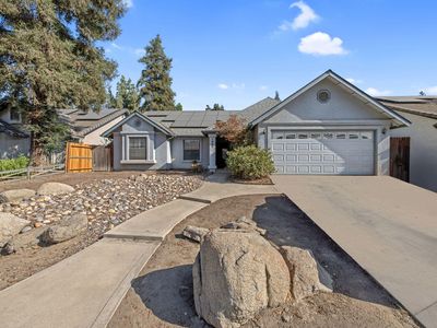 1900 E Evergreen Court