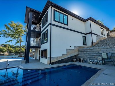 439 Redbud Ct
