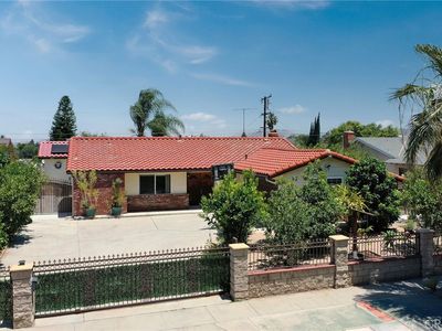 129 E Rancho Rd