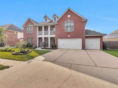 2911 E Lake Falls Cir