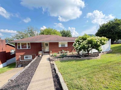 205 Paula Blvd