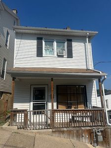 1113 N Shamokin St
