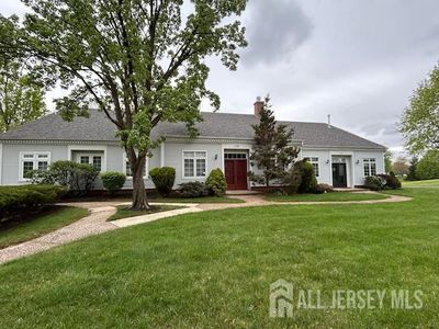 48 Winthrop Rd #B