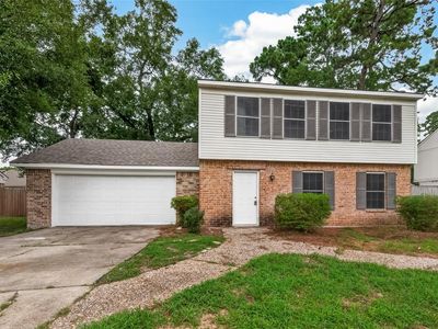 2711 Wood River Dr