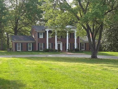 2002 Magnolia Dr