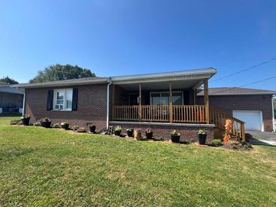 336 S Eisenhower Dr