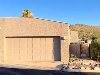 4998 N Valle