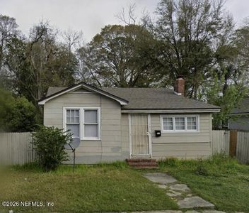 1585 W 15TH Street