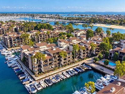 5130 Marina Pacifica Dr N