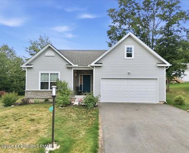 310 Golden Oaks Dr