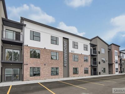 802-103 E Sunnyside Rd