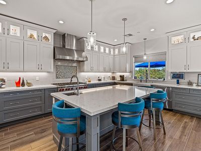 3102 Squirrel Hollow Rd