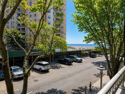 155 Oceana Dr E APT 2G