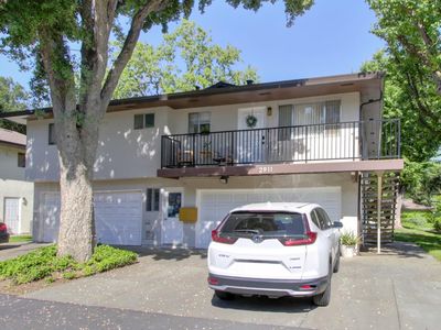 2911 Austin St APT 4