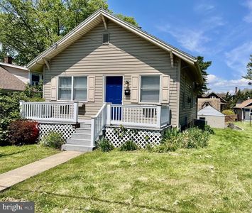Property at 141 E Orange St, Elizabethtown, PA