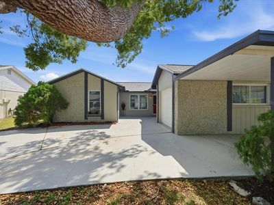 3142 Loomis Dr