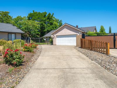 Property at 608 Saint Thomas Pkwy, Redding, CA