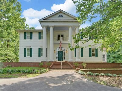 330 River Rd
