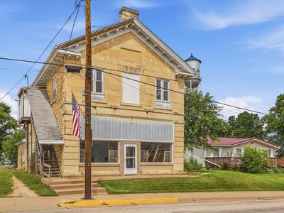 412 Main St