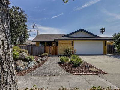 352 Utica Ln