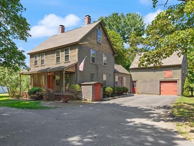 10 Poquanticut Ave